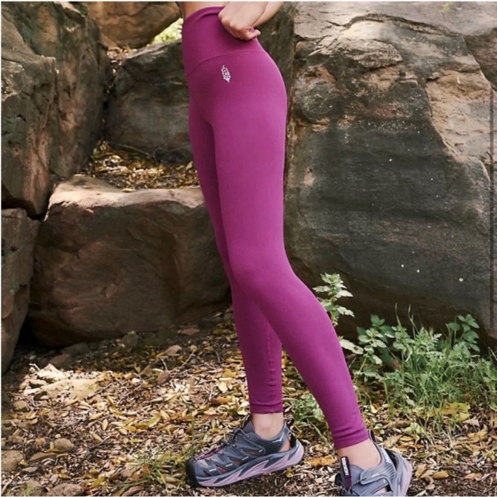NWOT Free People Good Karma Leggings NWOT Retail $78, in Vibrant Plum, Size XS/S - Picture 3 of 4